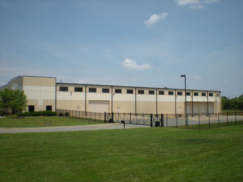Primary Photo Of 1020 Corporate Park Dr, Mebane Warehouse For Lease