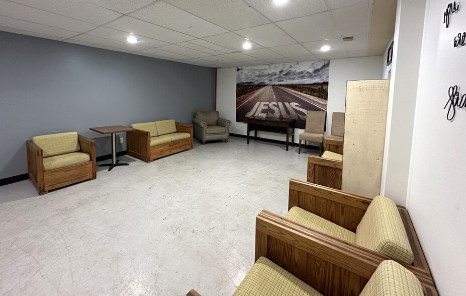 More Photos Of 3372 E Moffett Ln, Bloomington Religious Facility For Sale