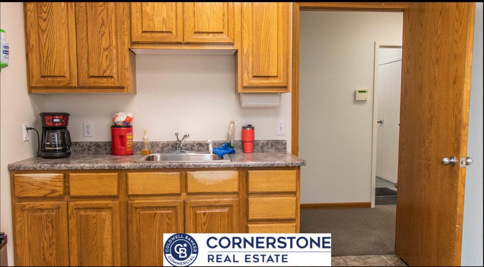More Photos Of 1030 N Poplar St, Casper Medical For Lease