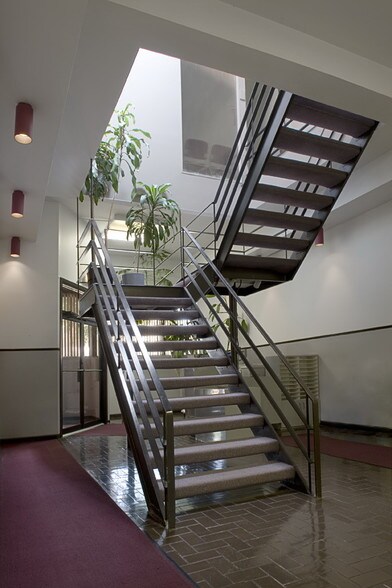 More Photos Of 400-420 N May St, Chicago Loft Creative Space For Lease