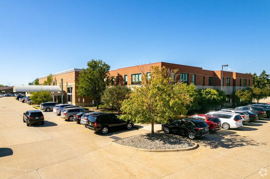 More Photos Of 43475 Dalcoma Dr, Clinton Township Medical For Lease