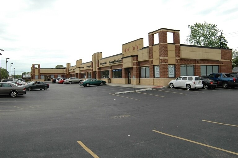 More Photos Of 7313-7337 N Harlem Ave, Niles Storefront For Lease