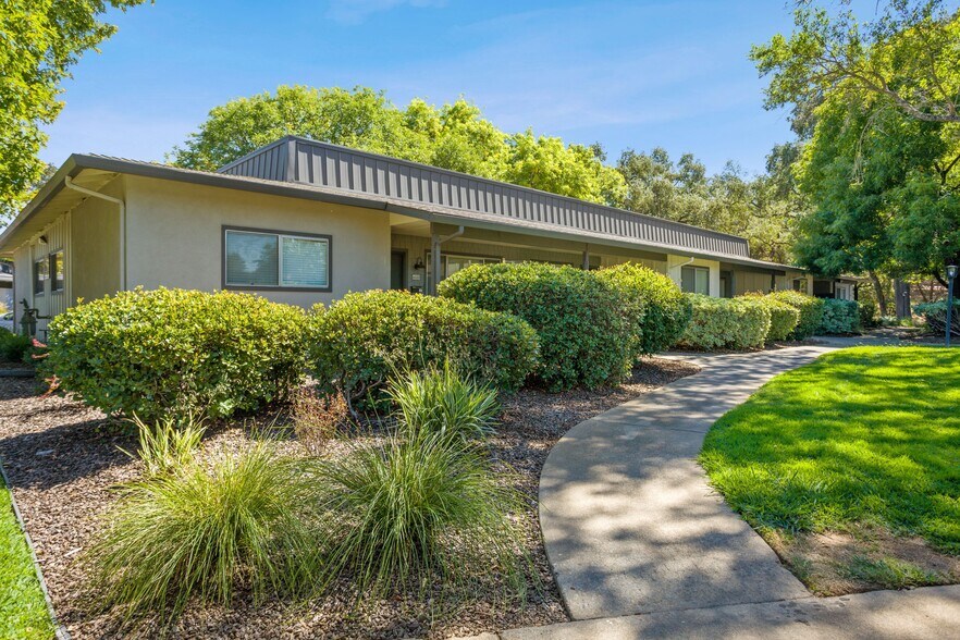 More Photos Of 6546 Auburn Blvd, Citrus Heights Apartments For Sale