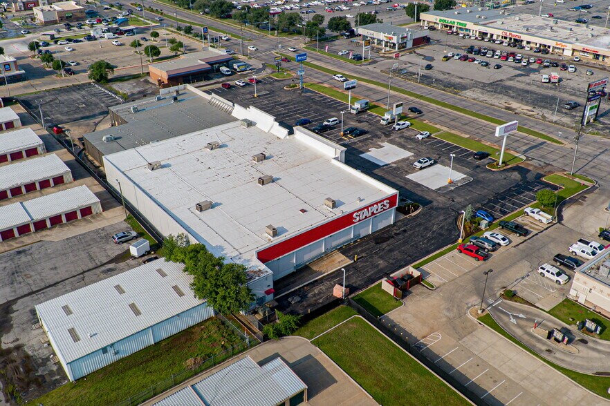 More Photos Of , Lawton General Retail For Sale