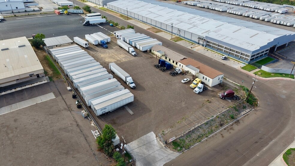 More Photos Of 14710 Atlanta Dr, Laredo Truck Terminal For Lease