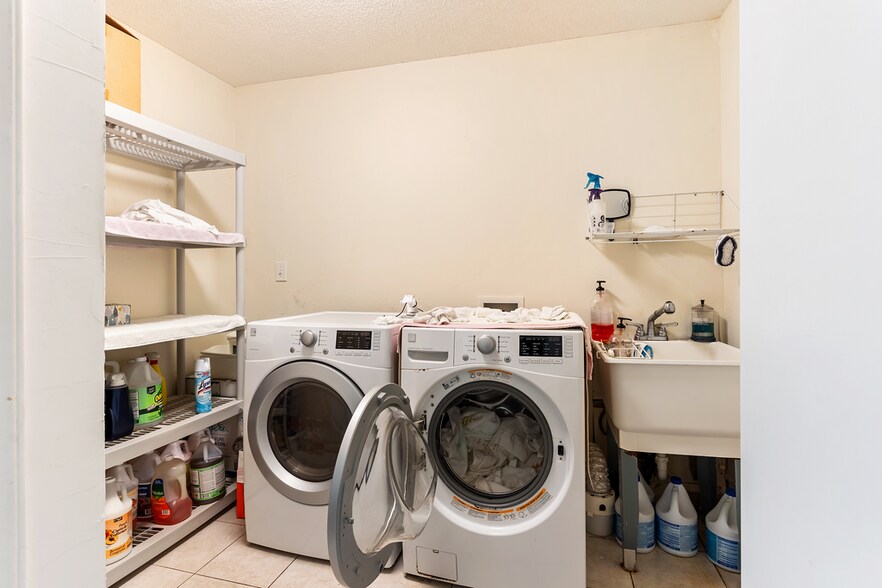 More Photos Of 226 E Main St, Union Storefront Retail Residential For Sale