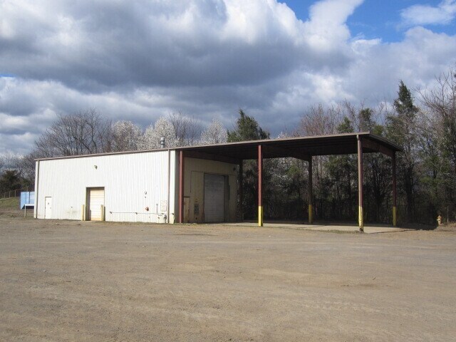 More Photos Of 1301 Rockland Ave, Roanoke Industrial For Sale