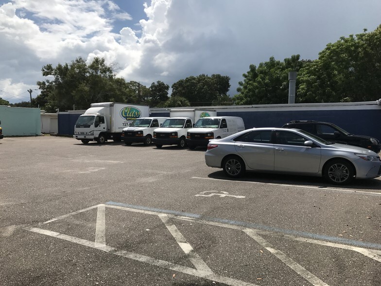 More Photos Of 733 Clearwater Largo Rd N, Largo Storefront For Lease