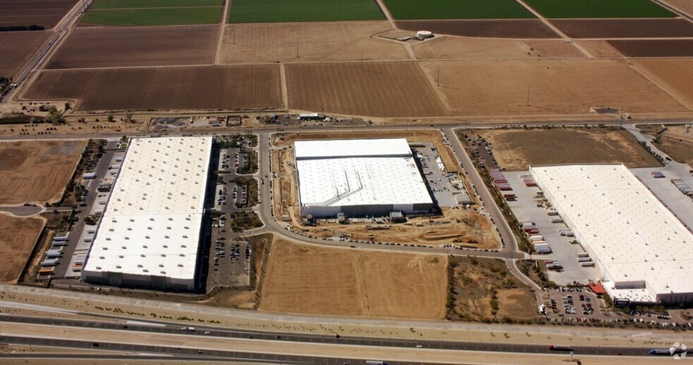 More Photos Of 4445 N 169th Ave, Goodyear Manufacturing For Lease