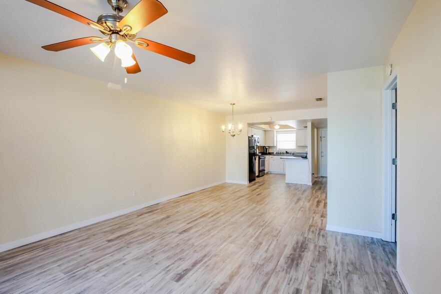 More Photos Of 706 SE 13th Ct, Cape Coral Apartments For Sale