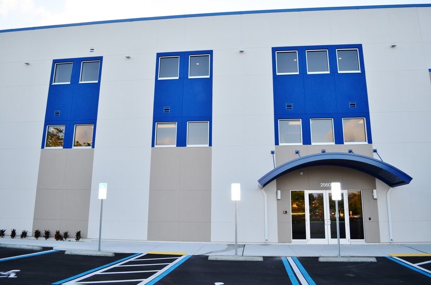 More Photos Of 2560 Gulf to Bay Blvd, Clearwater Office For Lease