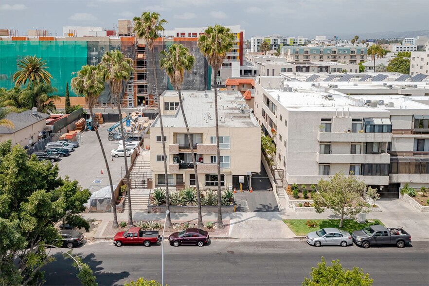 More Photos Of 741 S Hobart Blvd, Los Angeles Apartments For Sale