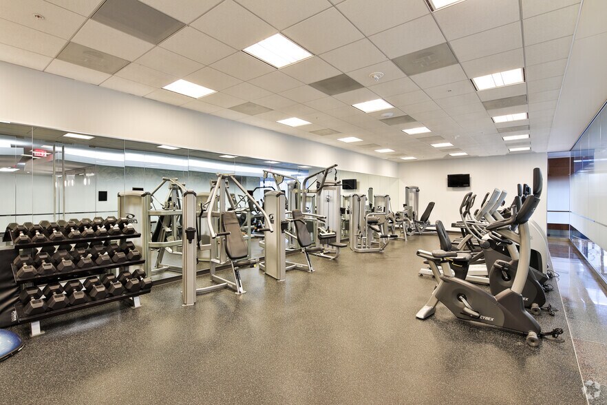 More Photos Of 20 F St NW, Washington Office For Lease