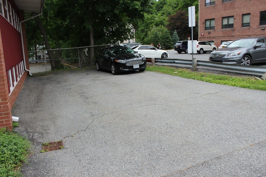 More Photos Of 15 Moore Ave, Mount Kisco Medical For Sale