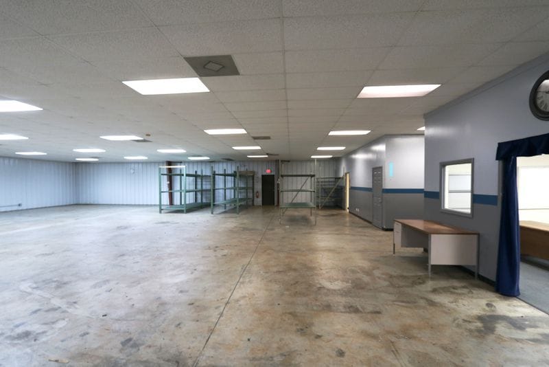 More Photos Of 5205 Old Buncombe Rd, Greenville Warehouse For Lease