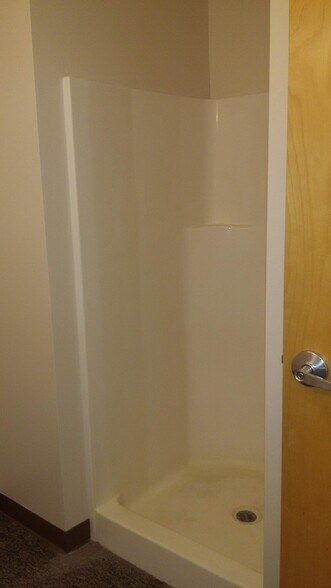 More Photos Of 88 Maple Ct, Chocowinity Warehouse For Lease