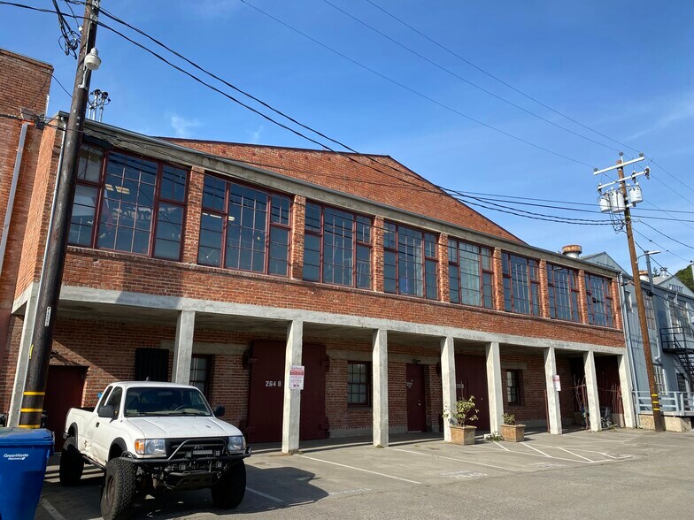 Primary Photo Of 270 Petaluma Blvd N, Petaluma Freestanding For Lease