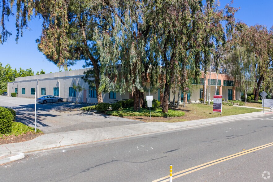 Primary Photo Of 320 Logue Ave, Mountain View Office For Lease