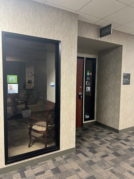 More Photos Of 2300 Haggerty Rd, West Bloomfield Medical For Sale