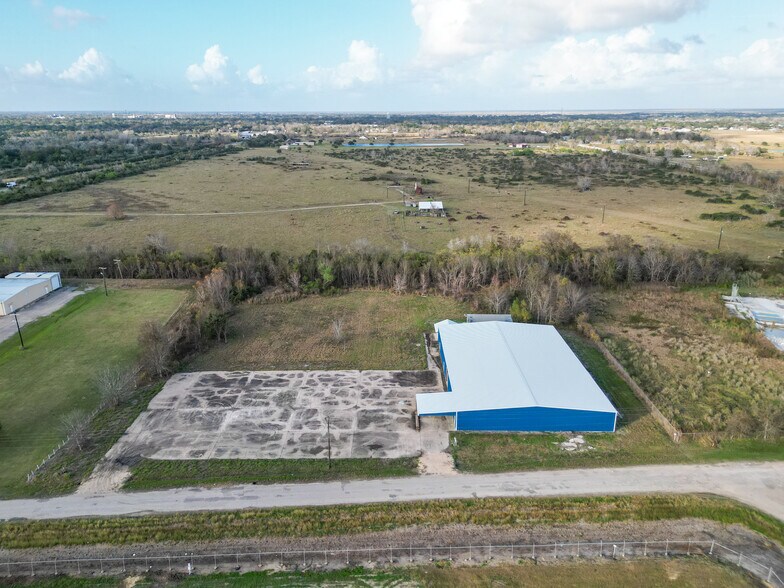 More Photos Of 149 County Road 219, Bay City Warehouse For Sale