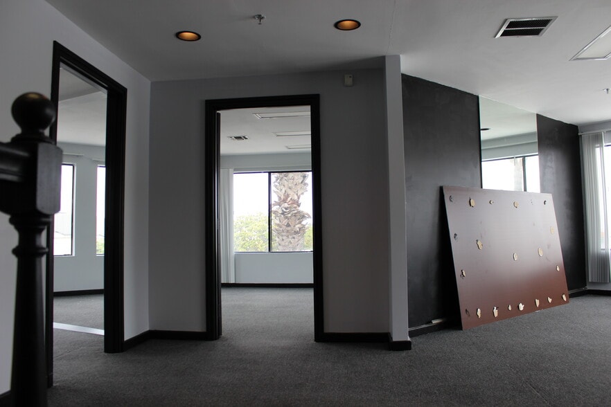 More Photos Of 925 Wilshire Blvd, Santa Monica Unknown For Lease