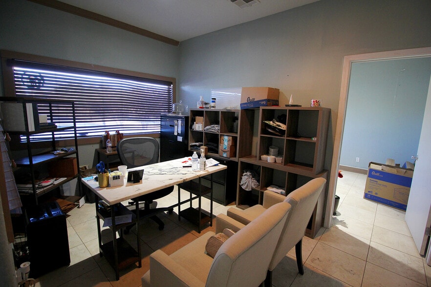 More Photos Of 11530 Jones-maltsberger Rd, San Antonio Service For Sale