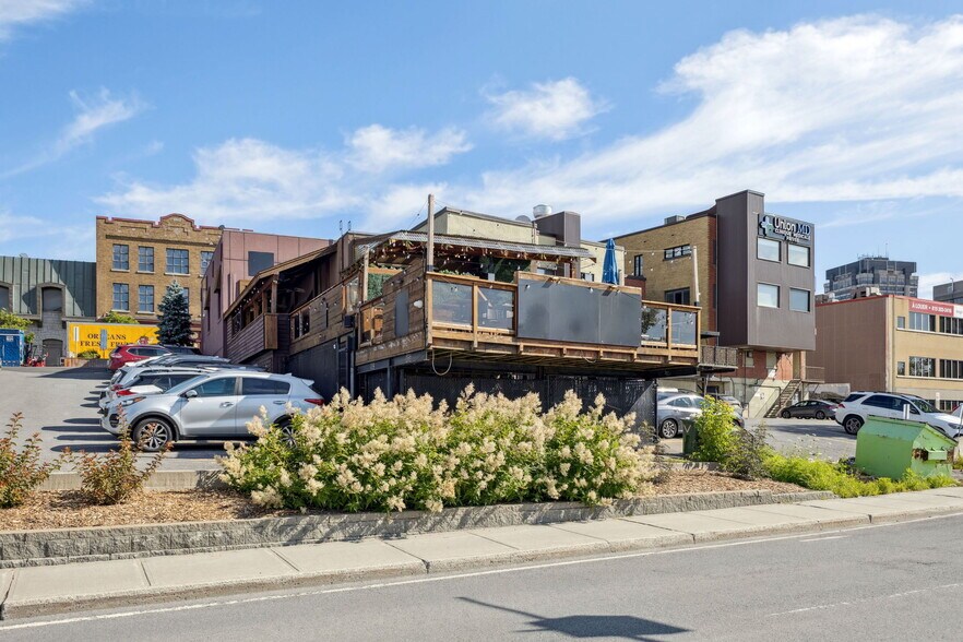 More Photos Of 70 Prom Du Portage, Gatineau Restaurant For Sale