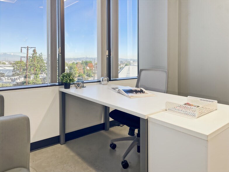 More Photos Of 5800 S Eastern Ave, Commerce Coworking Space