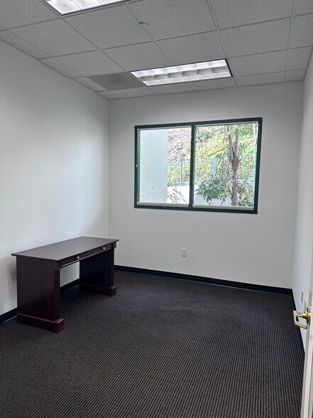 More Photos Of 27345 Ortega Hwy, San Juan Capistrano Office For Lease
