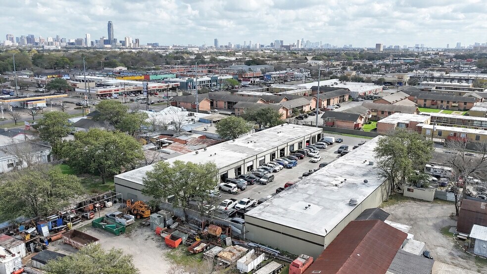 Primary Photo Of 6912 Rampart St, Houston Service For Lease