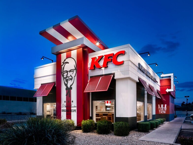 Primary Photo Of 1246 W M-89 Hwy, Plainwell Fast Food For Sale