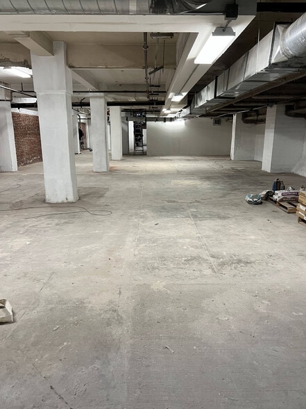 More Photos Of 601 S Broadway, Los Angeles Apartments For Lease