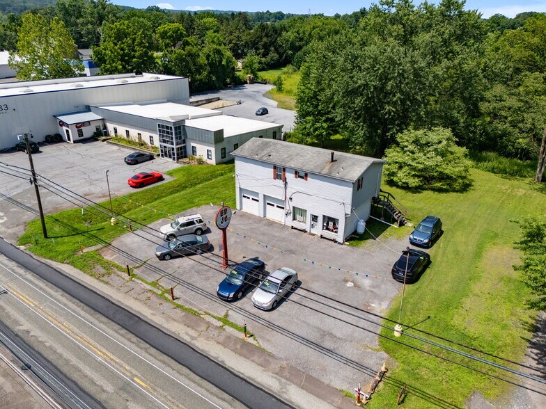 More Photos Of 993 S Hanover St, Pottstown Service For Sale