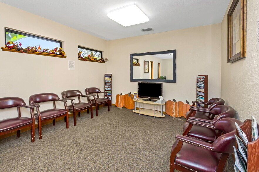 More Photos Of 701 N Hercules Ave, Clearwater Medical For Lease