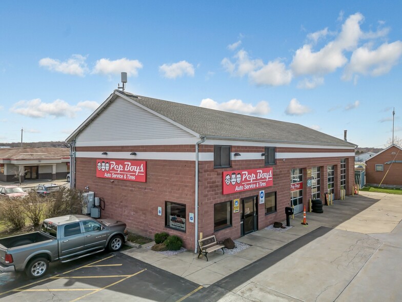 Primary Photo Of 5071 Southwestern Blvd, Hamburg Auto Repair For Sale