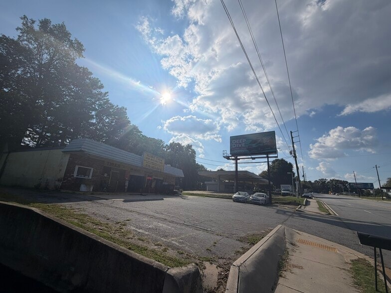 More Photos Of 1912-1920 Lower Roswell Rd, Marietta Land For Sale