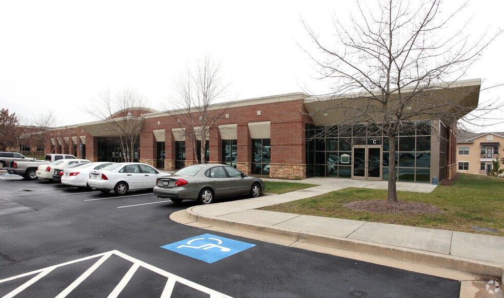 More Photos Of 4275 Johns Creek Pky, Suwanee Unknown For Lease