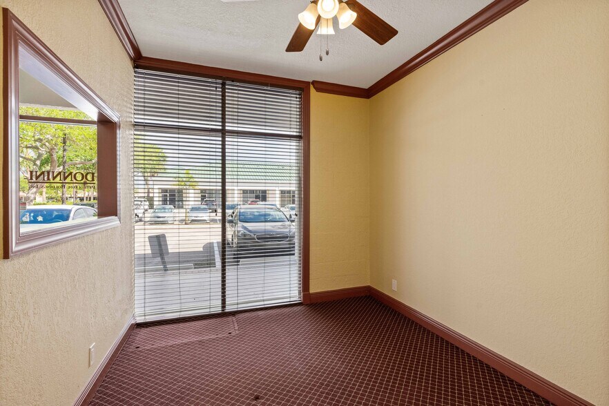 More Photos Of 658 W Indiantown Rd, Jupiter Medical For Sale