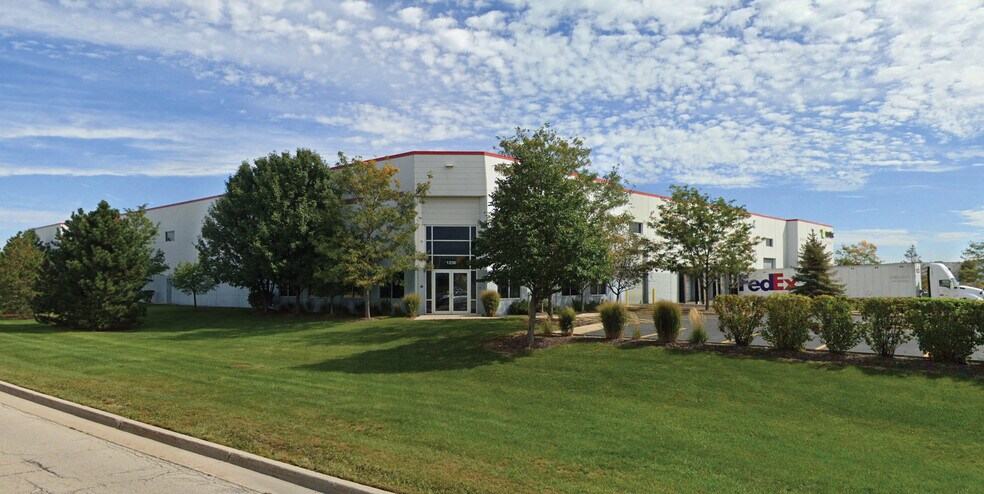 More Photos Of 1230-1236 Hardt Cir, Bartlett Warehouse For Lease