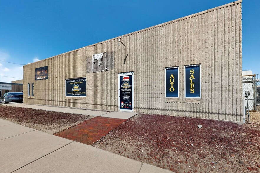 More Photos Of 2105 Aztec Rd NE, Albuquerque Warehouse For Sale