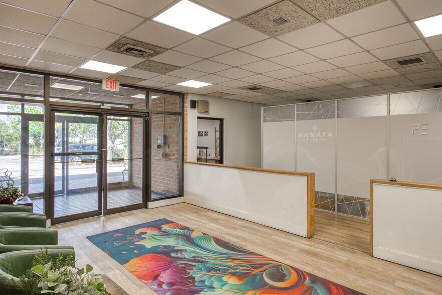 More Photos Of 1800 University Pky, Sarasota Warehouse For Sale