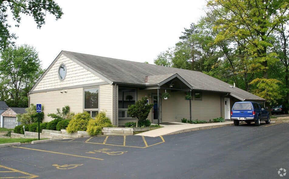 More Photos Of 4589 Kenny Rd, Columbus Office For Lease
