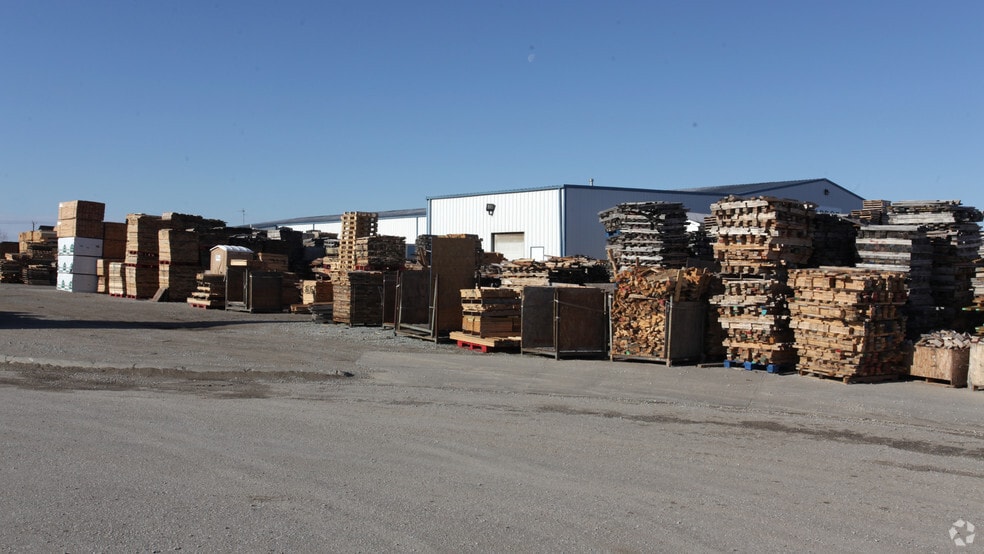 More Photos Of 5750 Arbor Rd, Lincoln Manufacturing For Lease
