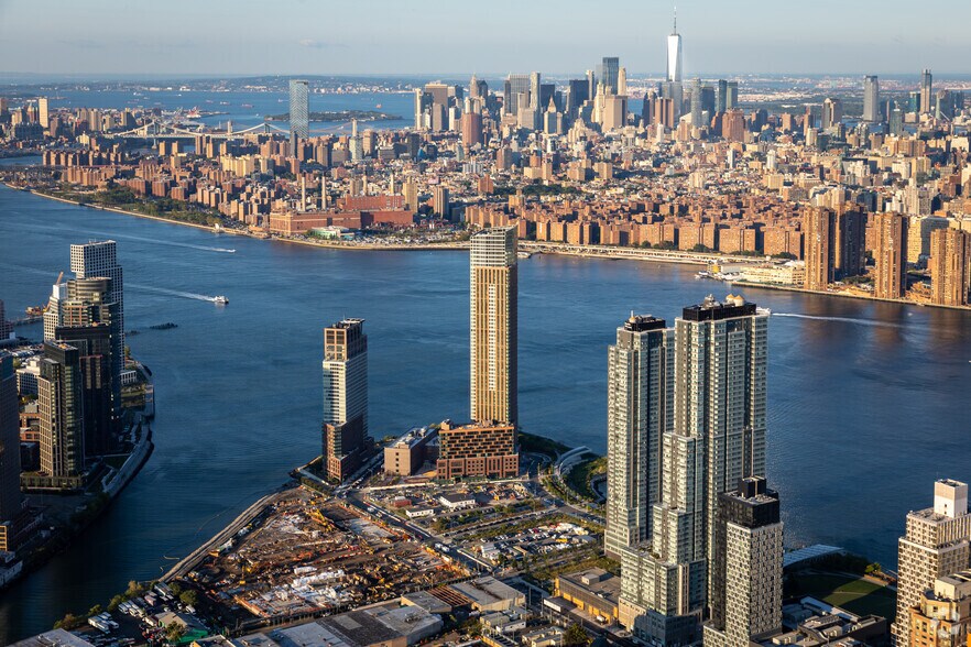 More Photos Of 1-15 57th Ave, Long Island City Apartments For Lease