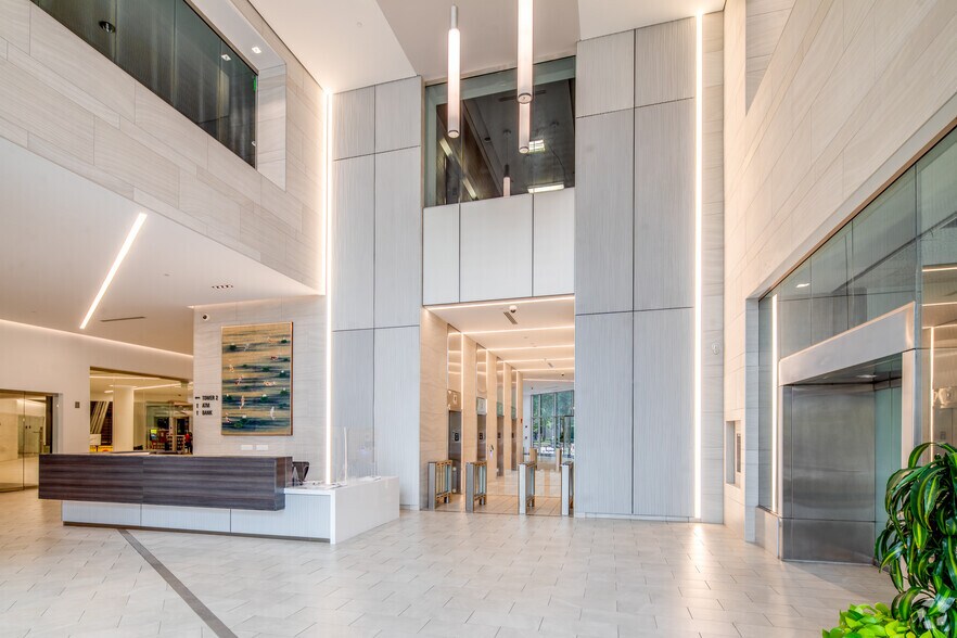 More Photos Of 100 S Charles St, Baltimore Office For Sale