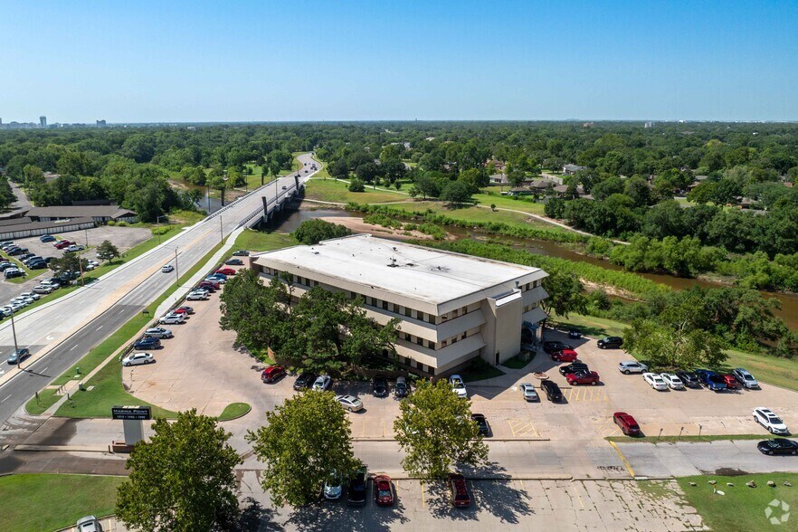 More Photos Of 1919 N Amidon St, Wichita Office For Lease
