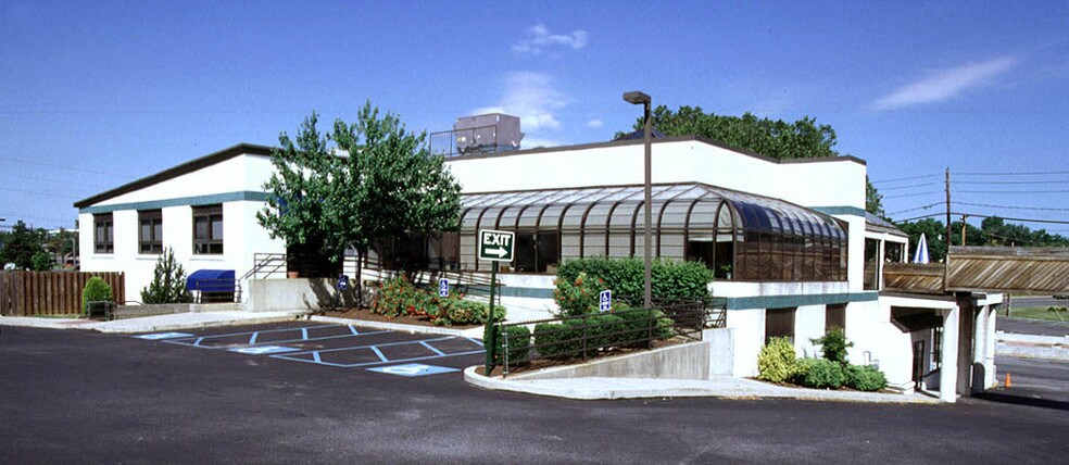 Primary Photo Of 3136 Hamilton Blvd, Allentown Office For Lease