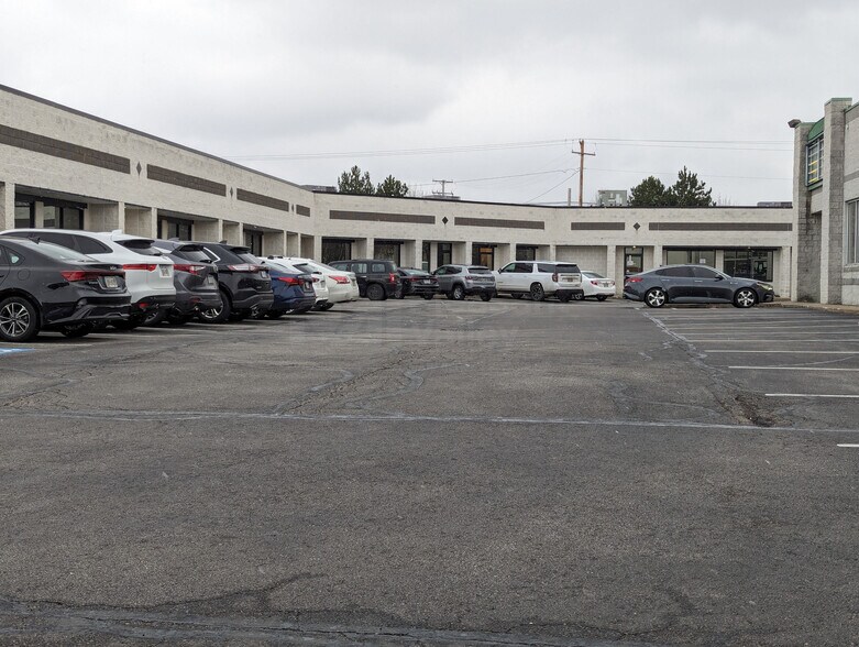 More Photos Of 8054 Darrow Rd, Twinsburg Office For Sale