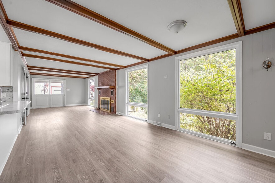 More Photos Of 454 Big Hill Ave, Richmond Office Residential For Sale