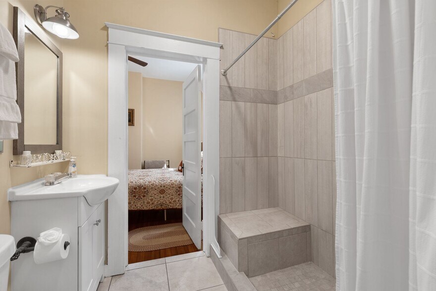 More Photos Of 207 W 2nd Ave, Easley Hospitality For Sale